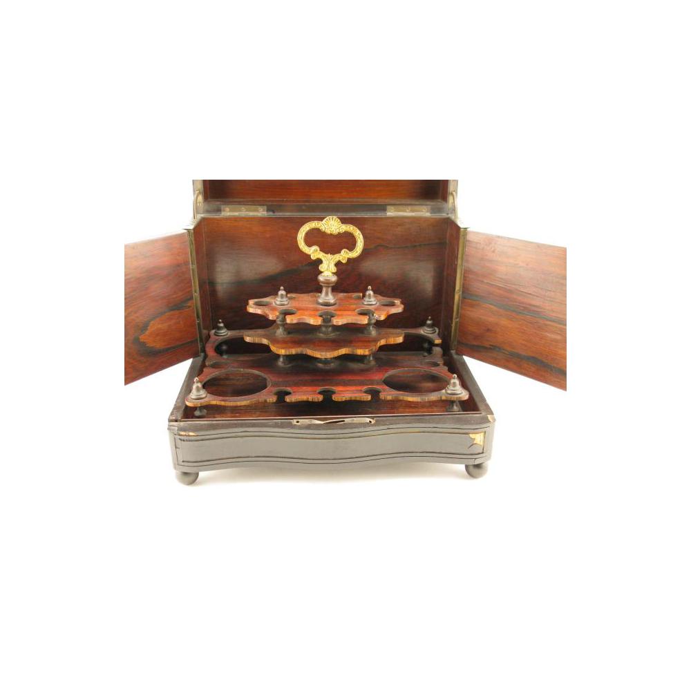 Image: Abraham Lincoln's portable bar