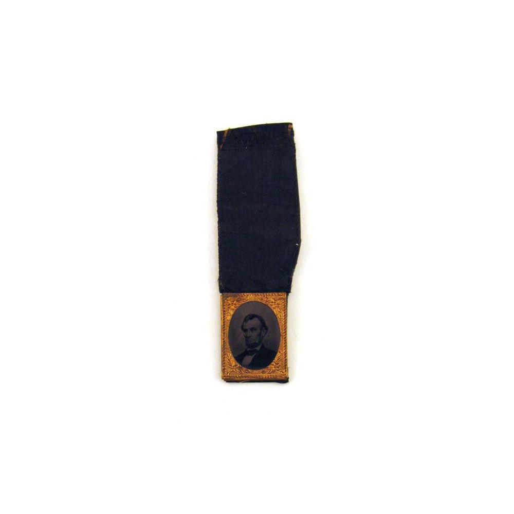 Image: Abraham Lincoln mourning ribbon