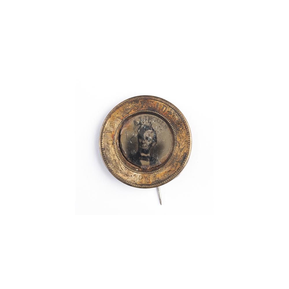 Image: Abraham Lincoln campaign button