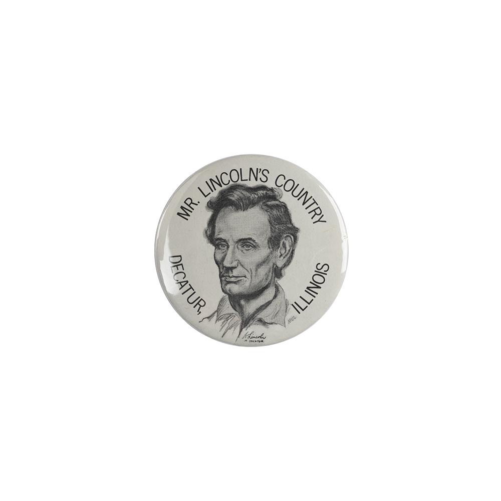 Image: Abraham Lincoln pin