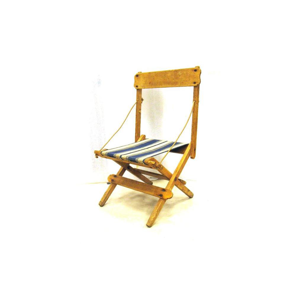 Image: folding camp chair