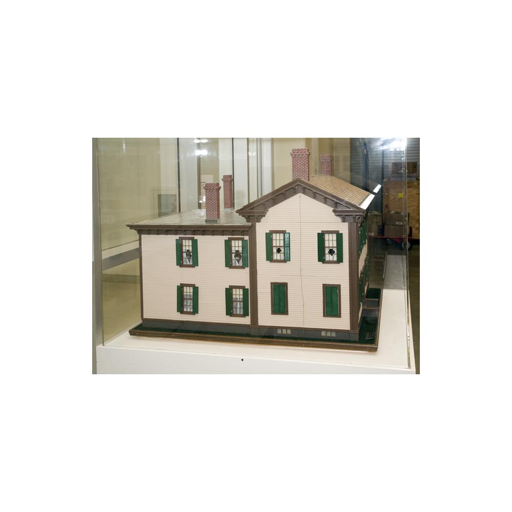 Image: Scale model of Lincoln's Springfield, Illinois, house