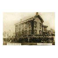 Image: Lincoln Family Home Draped in Mourning