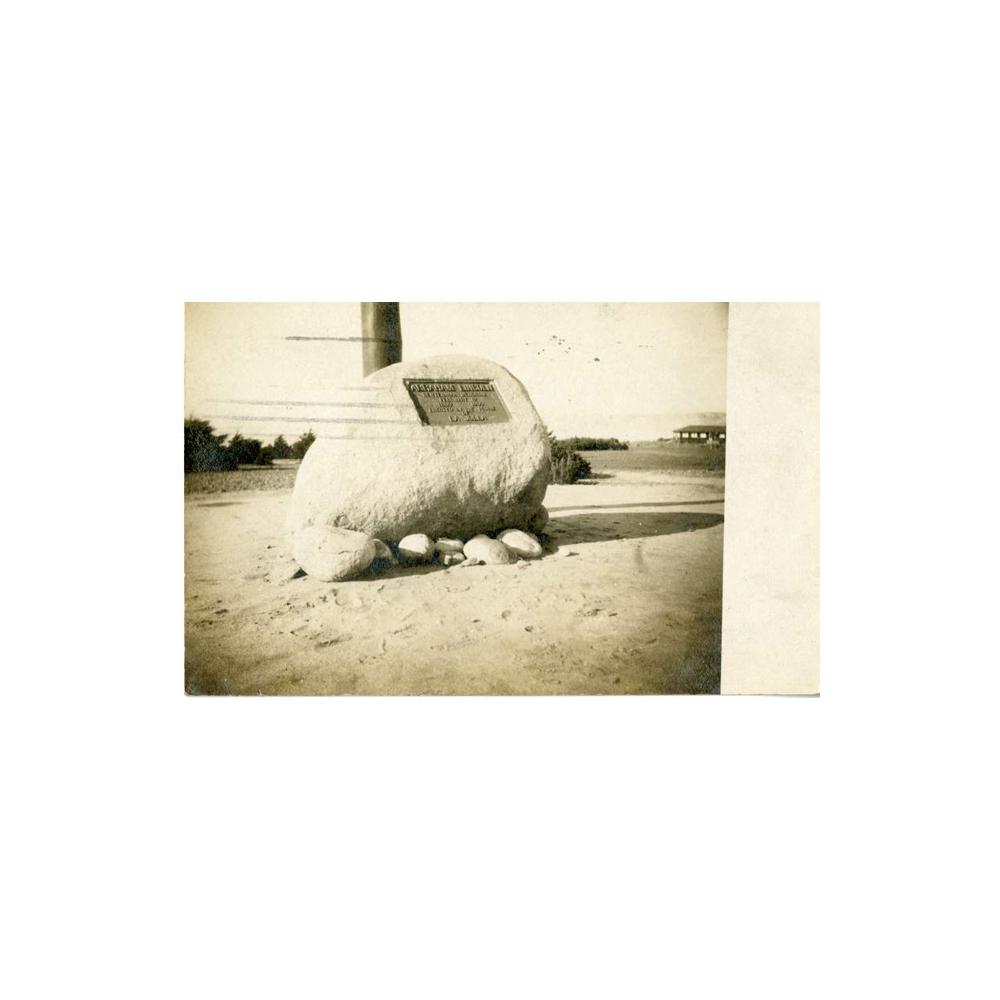 Image: Lincoln Centennial Memorial Boulder in La Jolla, California