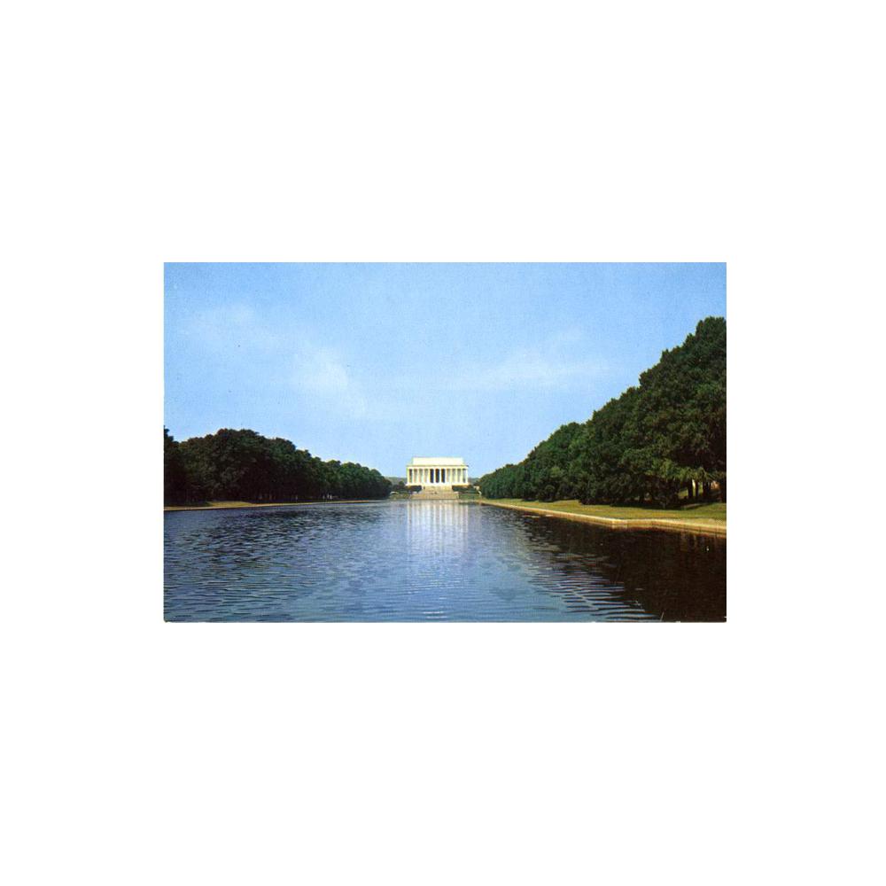 Image: Lincoln Memorial Looking Across the Reflection Pool