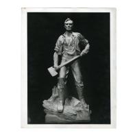 Image: Lincoln, the Frontiersman statue photograph