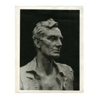 Image: Lincoln, the Frontiersman statue photograph