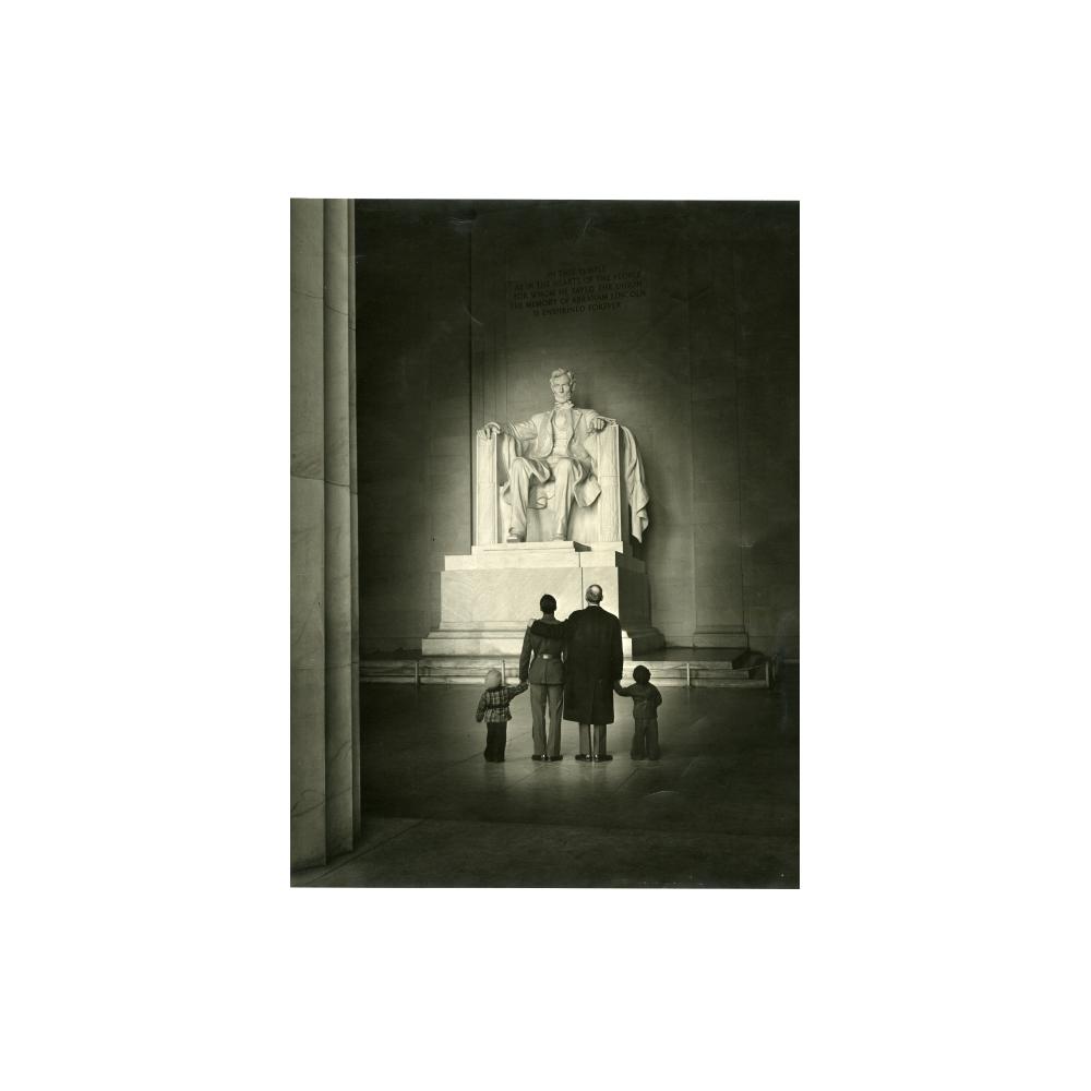 Image: Lincoln Memorial photograph