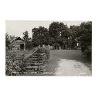 Image: Lincoln Log Cabin State Park