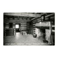 Image: Living Room of Rutledge Tavern