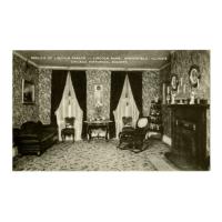 Image: Replica of Lincoln Parlor