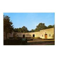 Image: Memorial Building and Visitor Center