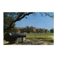 Image: Lincoln Gun and Parade Ground, Fort Monroe