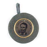 Image: Abraham Lincoln button