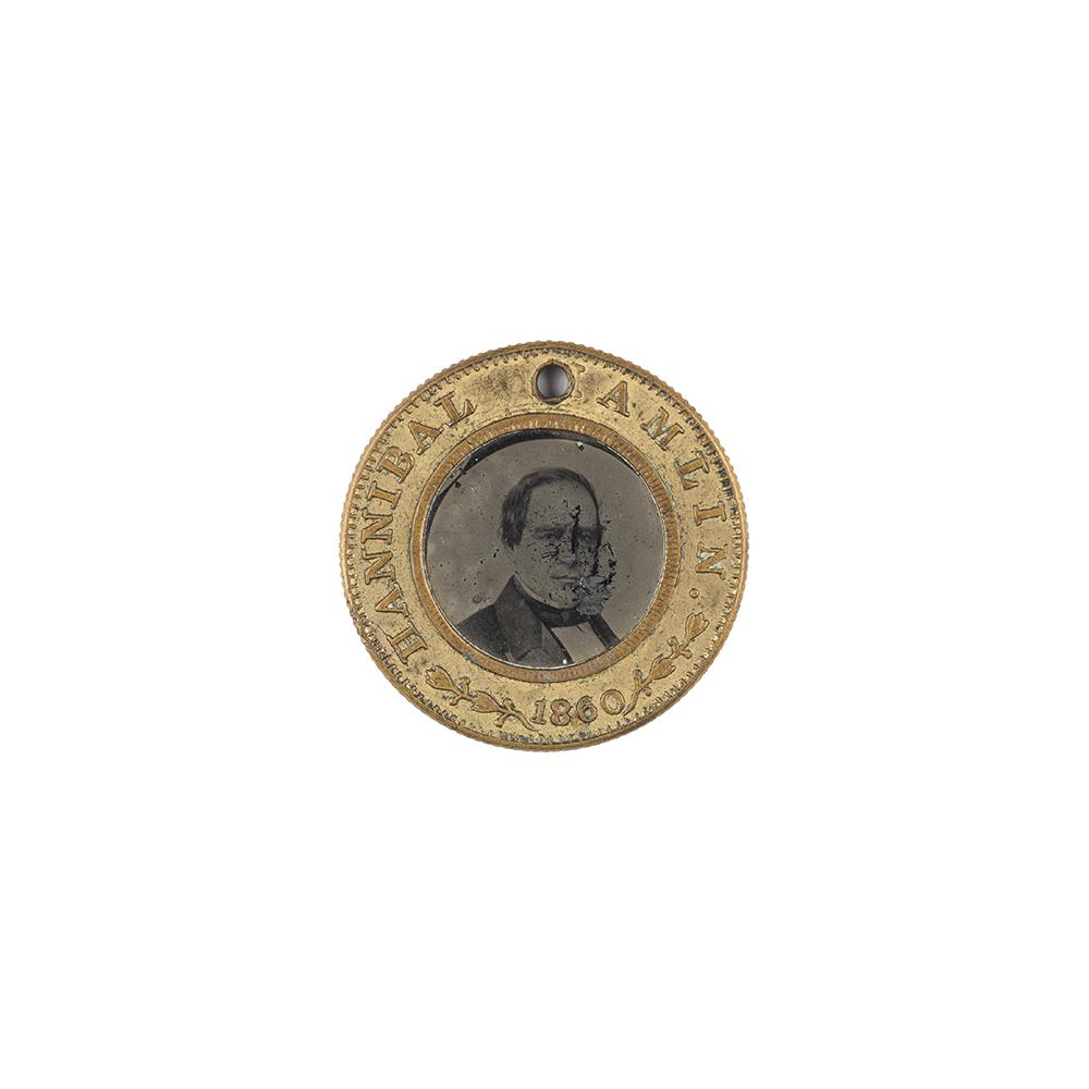 Image: Abraham Lincoln button
