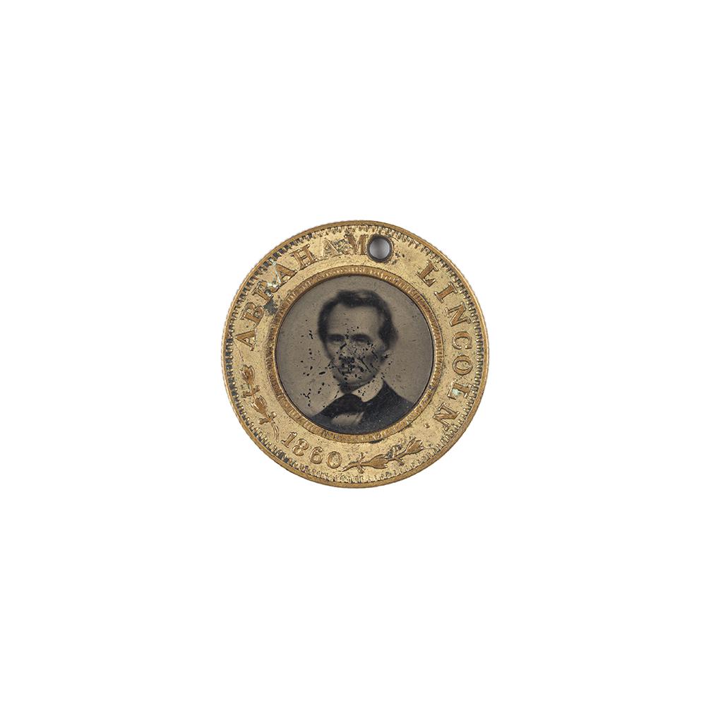 Image: Abraham Lincoln button