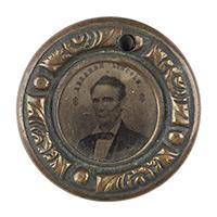 Image: Abraham Lincoln button