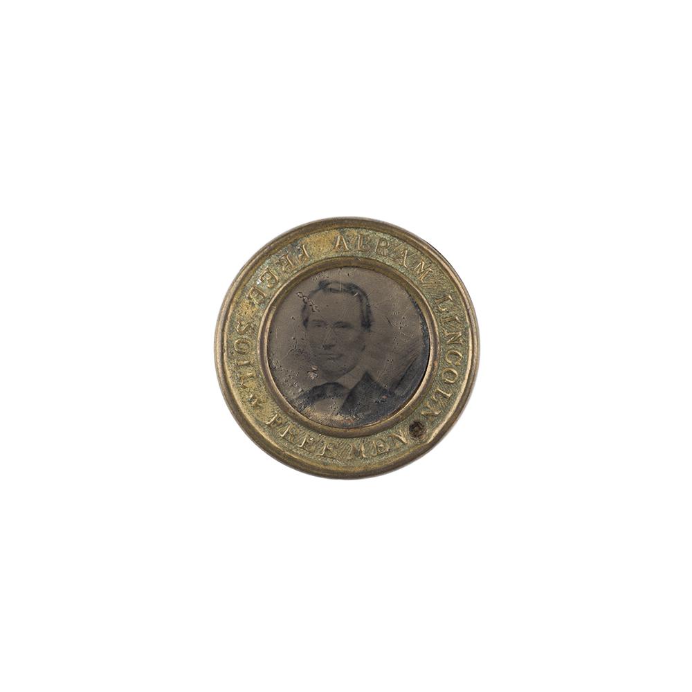 Image: Abraham Lincoln campaign button