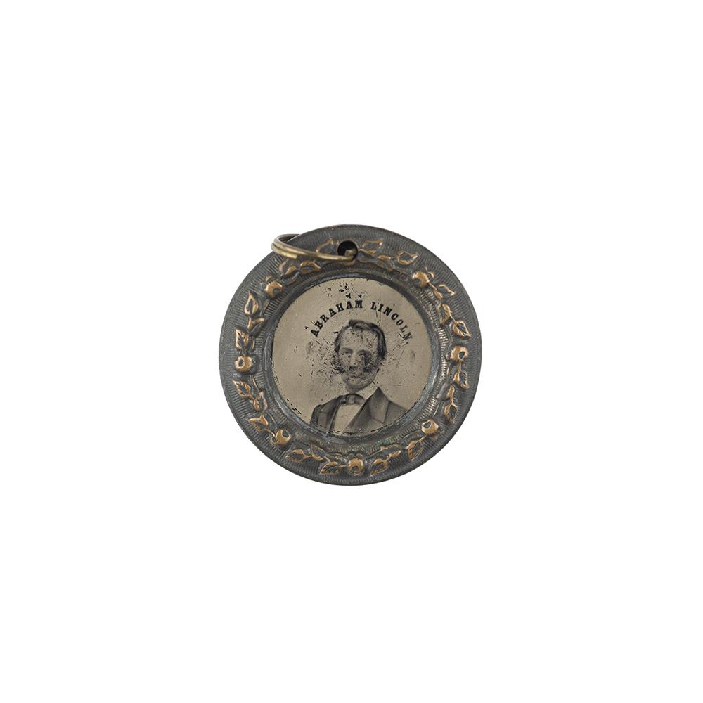 Image: Abraham Lincoln campaign button