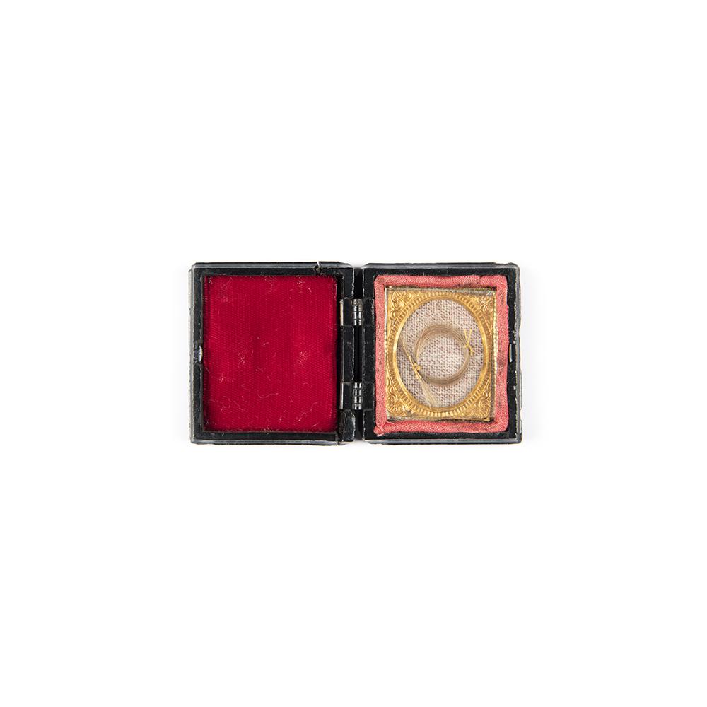 Image: lock of William "Willie" Lincoln's hair