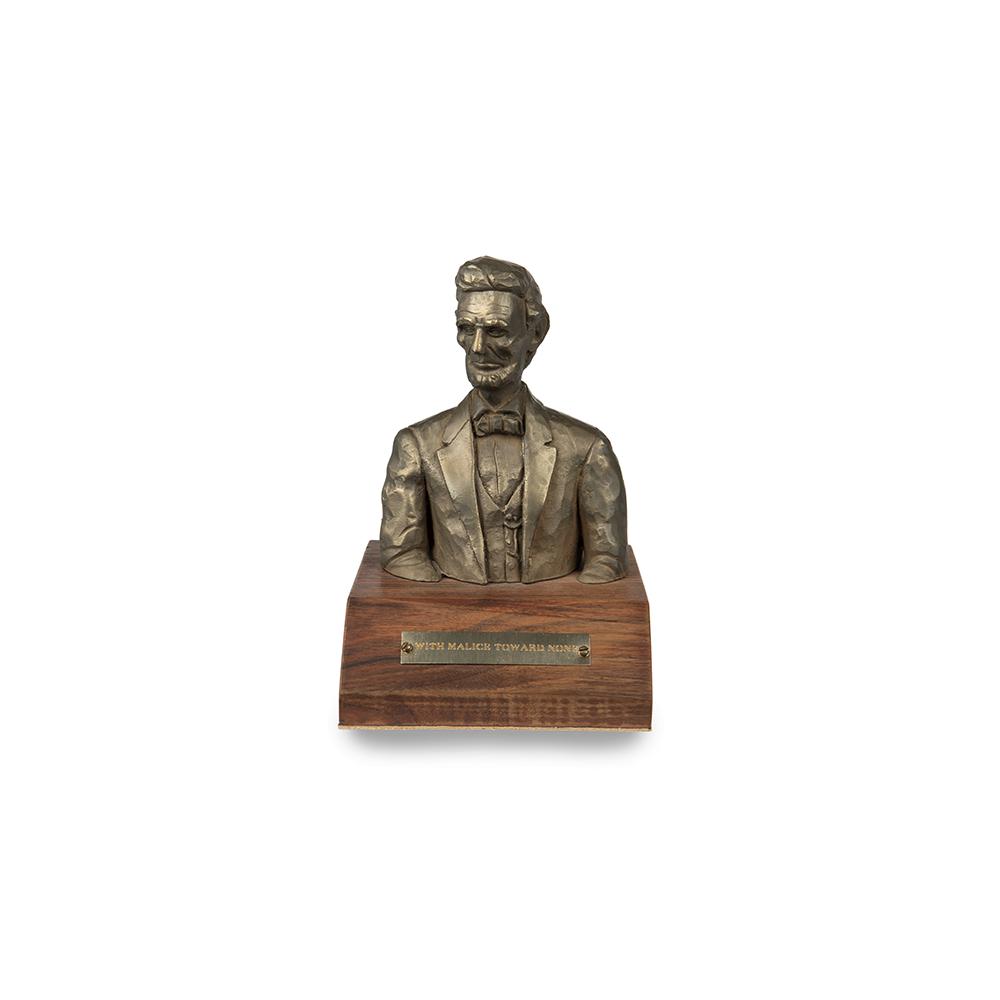 Image: Abraham Lincoln Bust "With Malice Toward None"