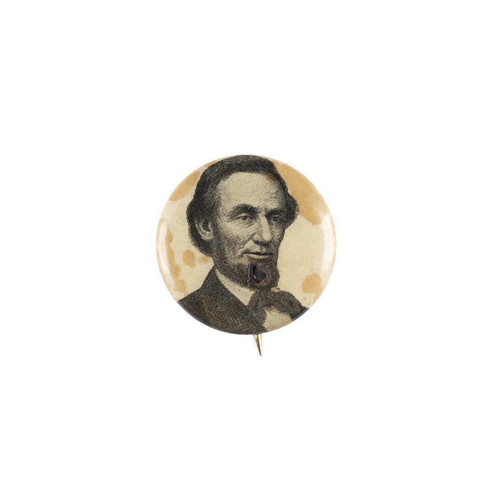 Image: Abraham Lincoln pin