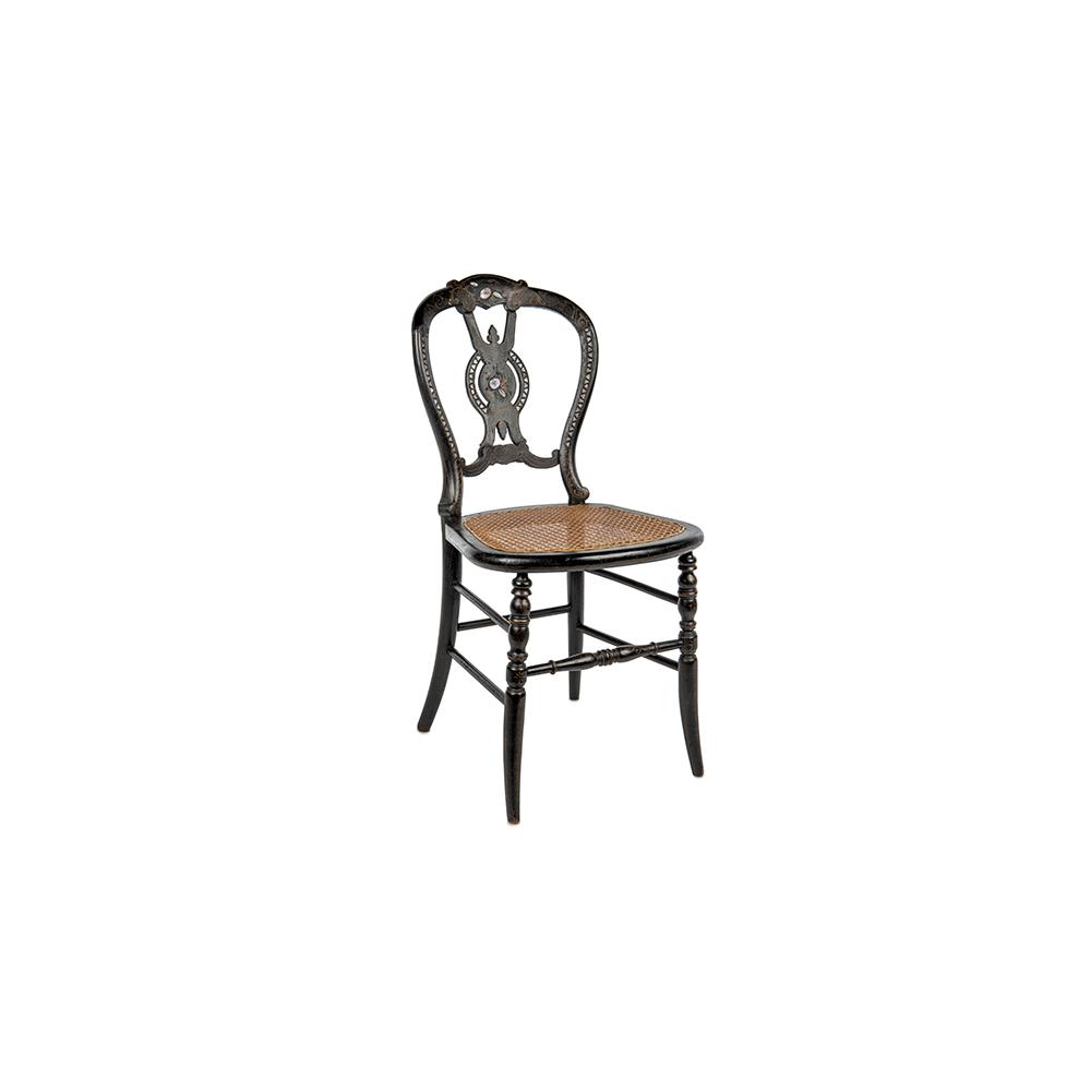 Image: Abraham Lincoln's rosewood chair